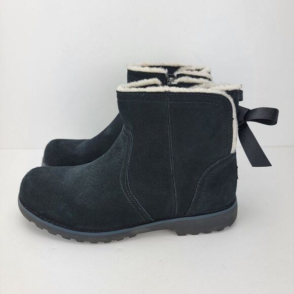 UGG Wms 5 Kids 4 Black Bows Zipper Cecily Leather Ankle Boots 1103504K - Picture 1 of 8